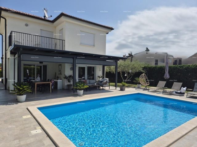 Dům na prodej 140 m² – Poreč