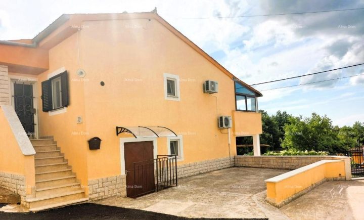 Dům na prodej 170 m² – Karojba