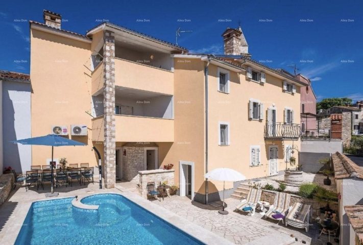 Casa in vendita 300 m² – Vodnjan