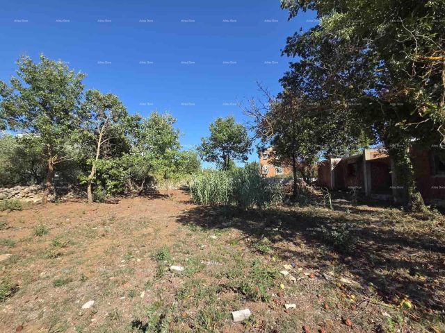 Land for sale 2348 m² – Medulin
