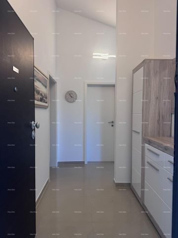 Stan na prodaju 57 m² – Centar