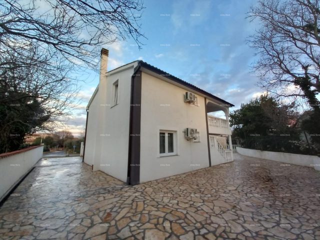 Kuća na prodaju 165 m² – Centar