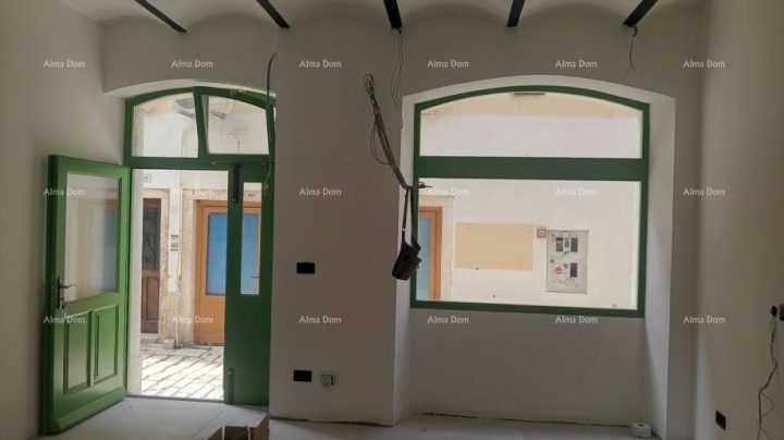 Komerční na prodej 32 m² – Rovinj