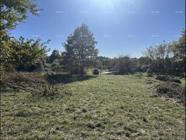 Zemljište na prodaju 1361 m² – Cere