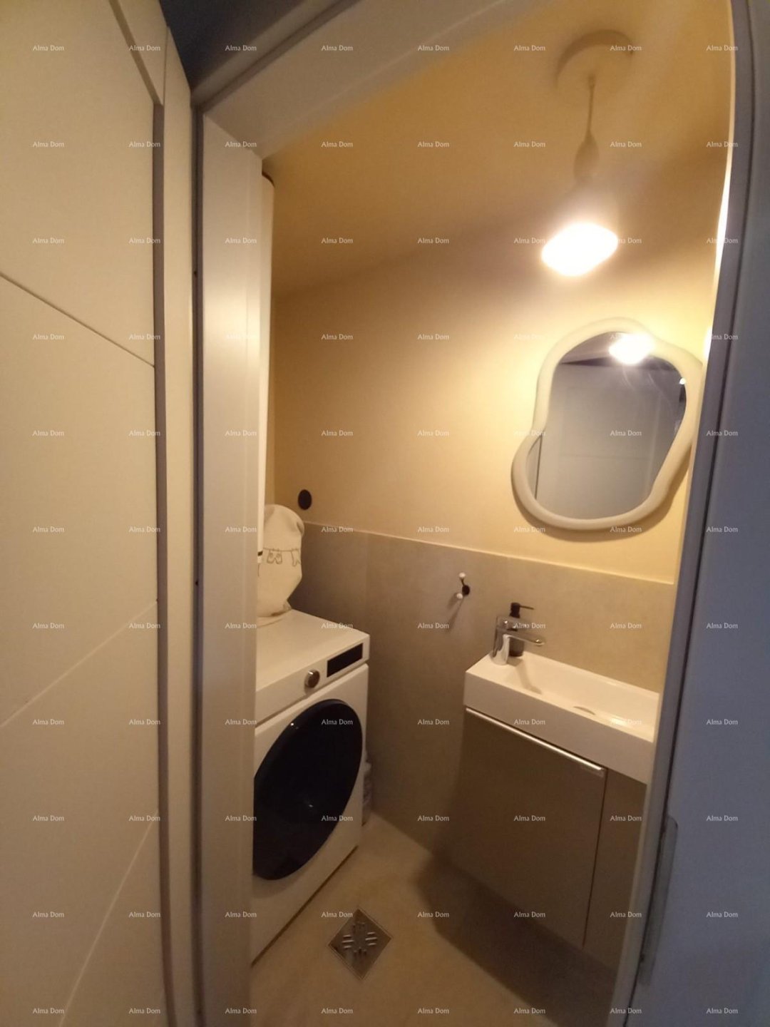House For sale - ISTARSKA Bale