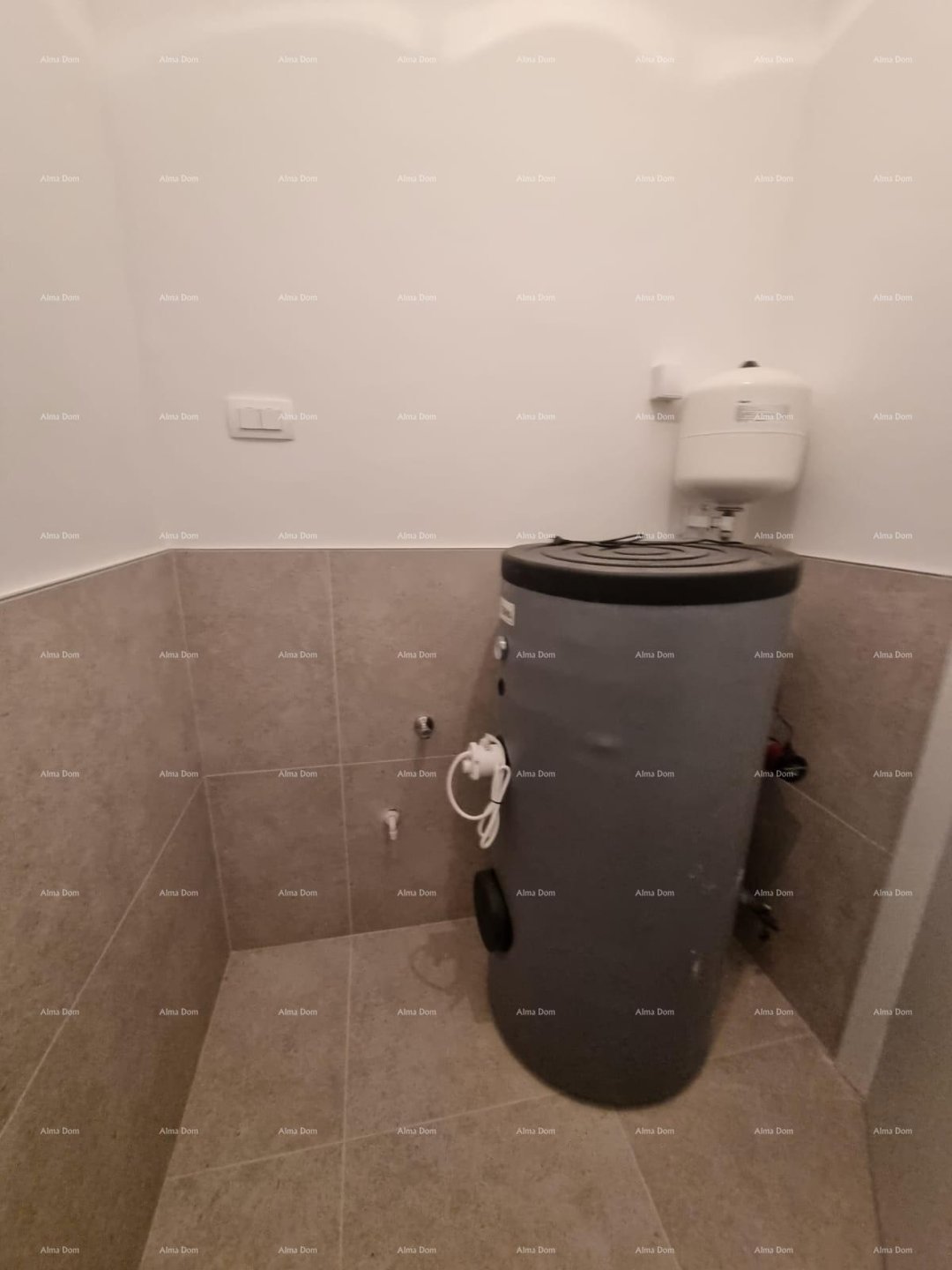 Apartma Naprodaj - ISTARSKA Tar-Vabriga