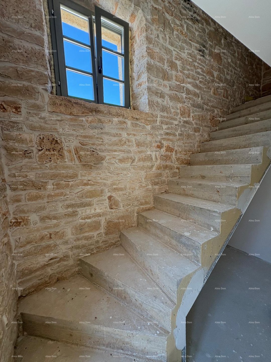 Haus Zu verkaufen - ISTARSKA Bale