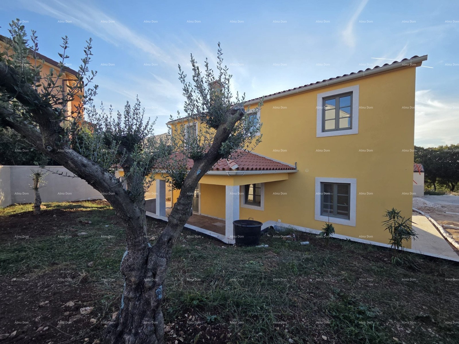 Haus Zu verkaufen - ISTARSKA Bale