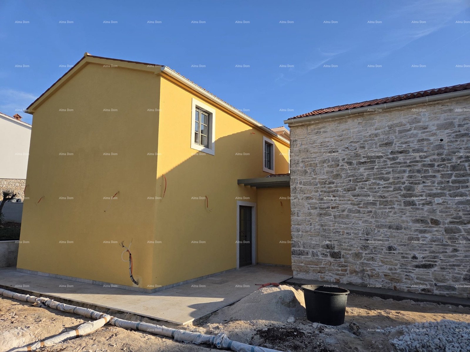 Haus Zu verkaufen - ISTARSKA Bale