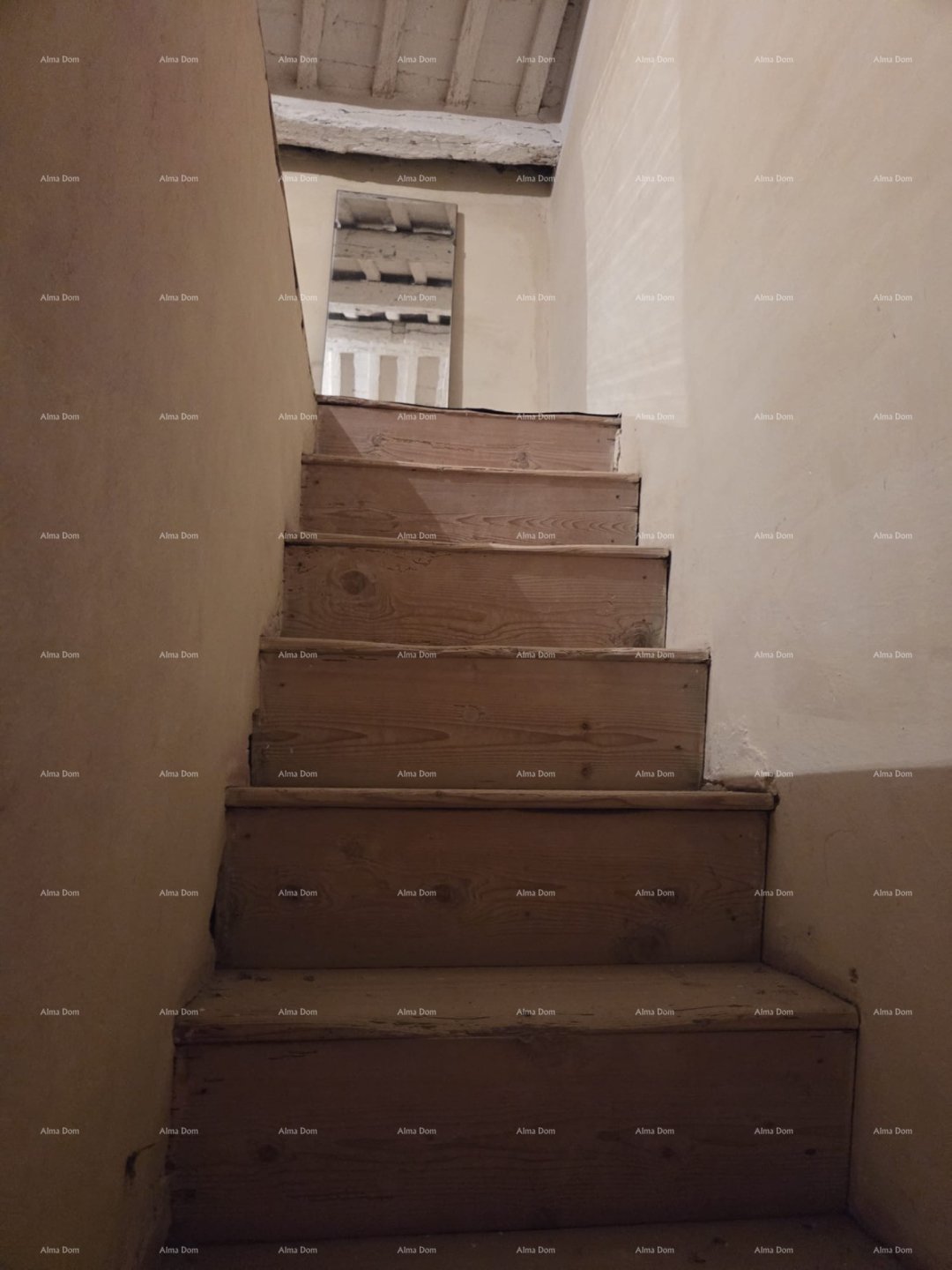Haus Zu verkaufen - ISTARSKA Bale