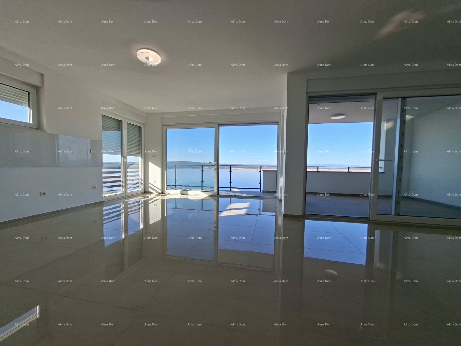 Apartma Naprodaj - PRIMORSKO-GORANSKA Crikvenica