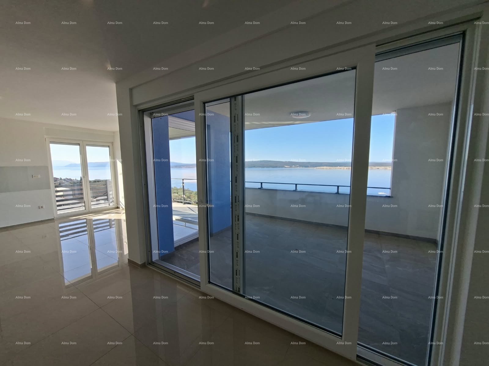 Apartma Naprodaj - PRIMORSKO-GORANSKA Crikvenica