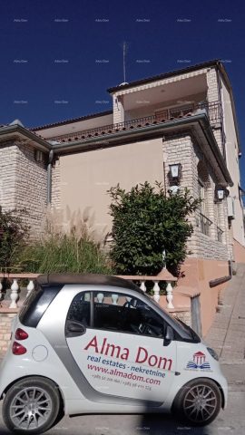 House for sale 463 m² – Centar