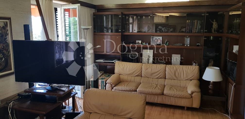 Apartment Zu vermieten - PRIMORSKO-GORANSKA  OPATIJA 