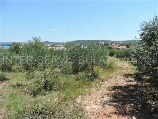 Pozemek na prodej 1396 m² – Bilice