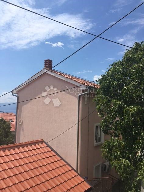 Appartamento In vendita - PRIMORSKO-GORANSKA  Kostrena