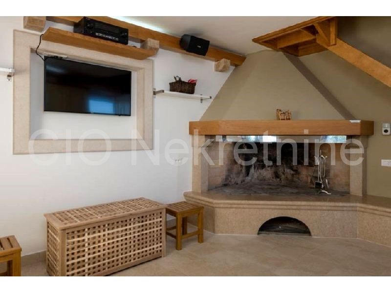 House For sale - SPLITSKO-DALMATINSKA  BRAČ 