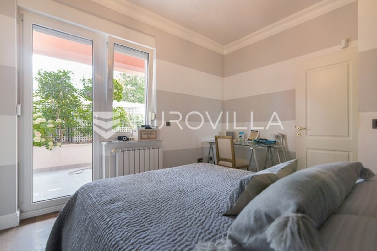 Appartement À louer - GRAD ZAGREB  ZAGREB 