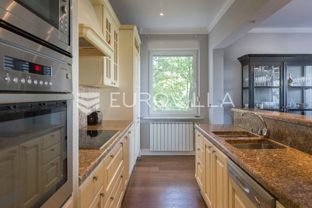 Appartement À louer - GRAD ZAGREB  ZAGREB 