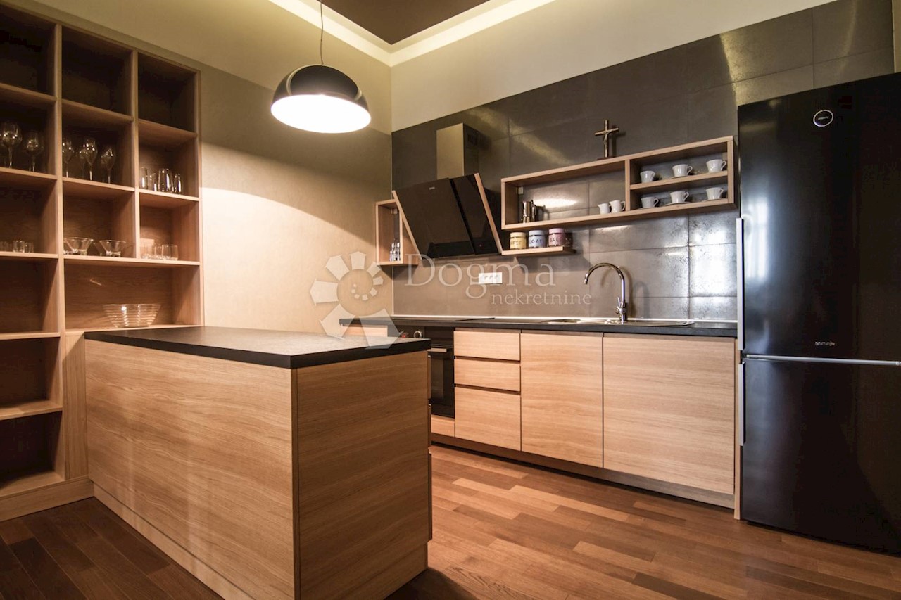 Flat For rent - PRIMORSKO-GORANSKA  OPATIJA 