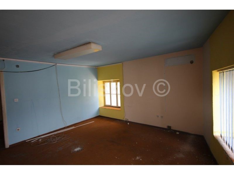 Business premises For rent - SPLITSKO-DALMATINSKA  KAŠTELA 