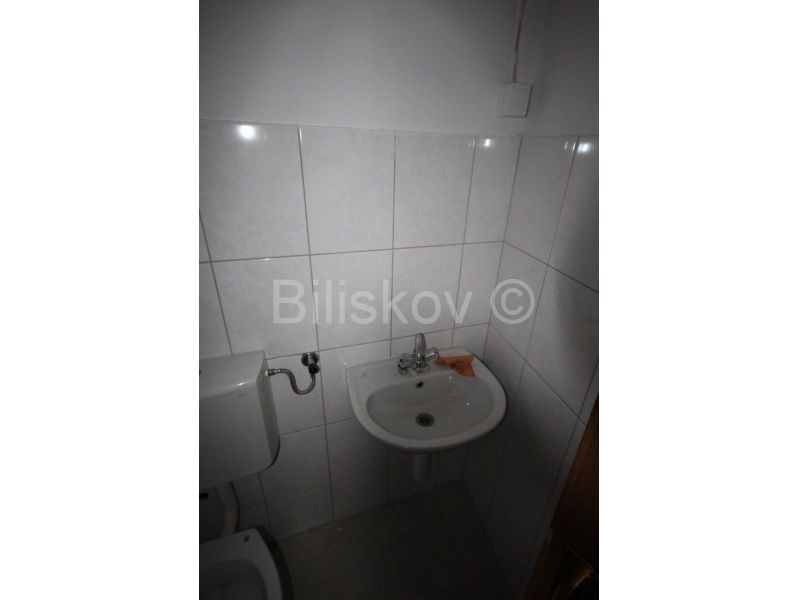 Business premises For rent - SPLITSKO-DALMATINSKA  KAŠTELA 