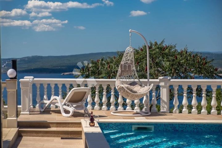 Hiša na predaj 350 m² – Crikvenica