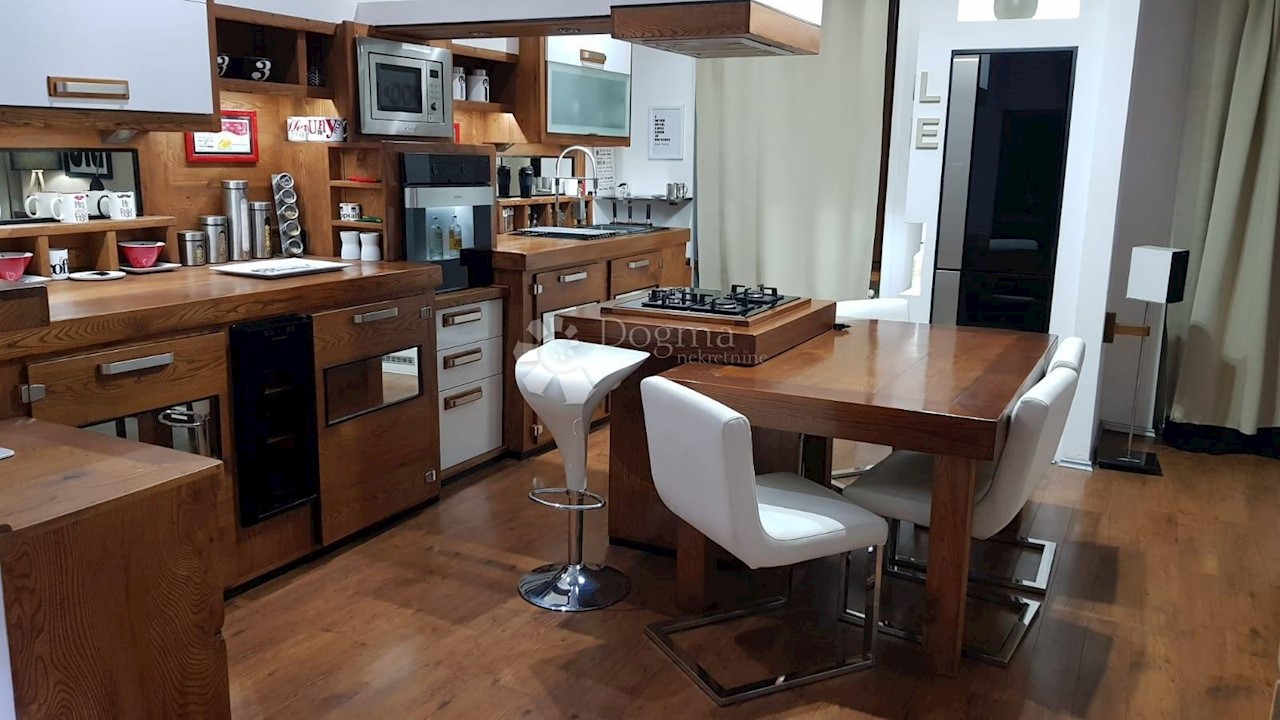 Apartmán Na prodej - PRIMORSKO-GORANSKA  RIJEKA 