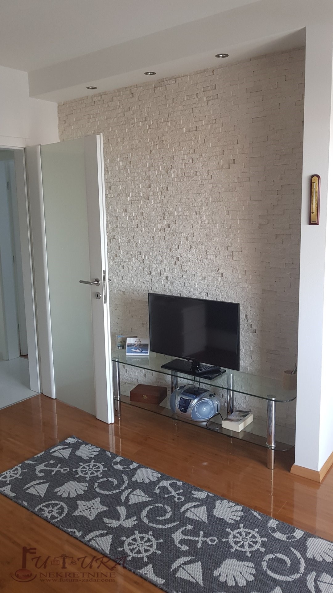 Apartmán Na predaj - LIČKO-SENJSKA  NOVALJA 