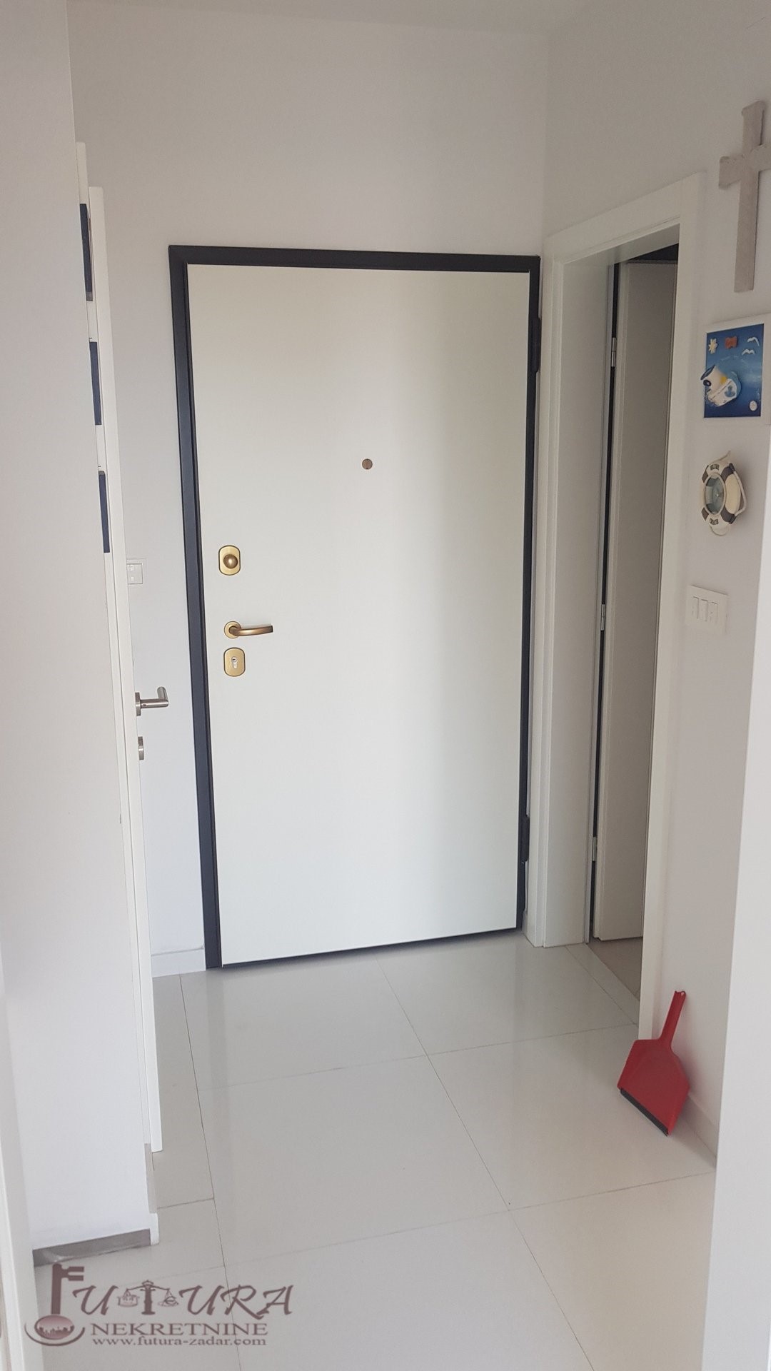 Apartmán Na predaj - LIČKO-SENJSKA  NOVALJA 