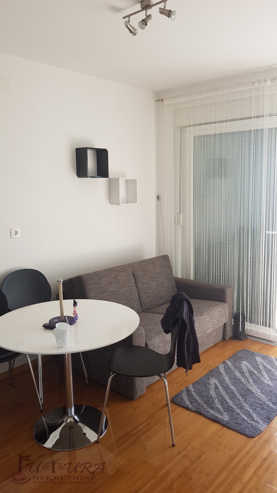 Apartmán Na predaj - LIČKO-SENJSKA  NOVALJA 