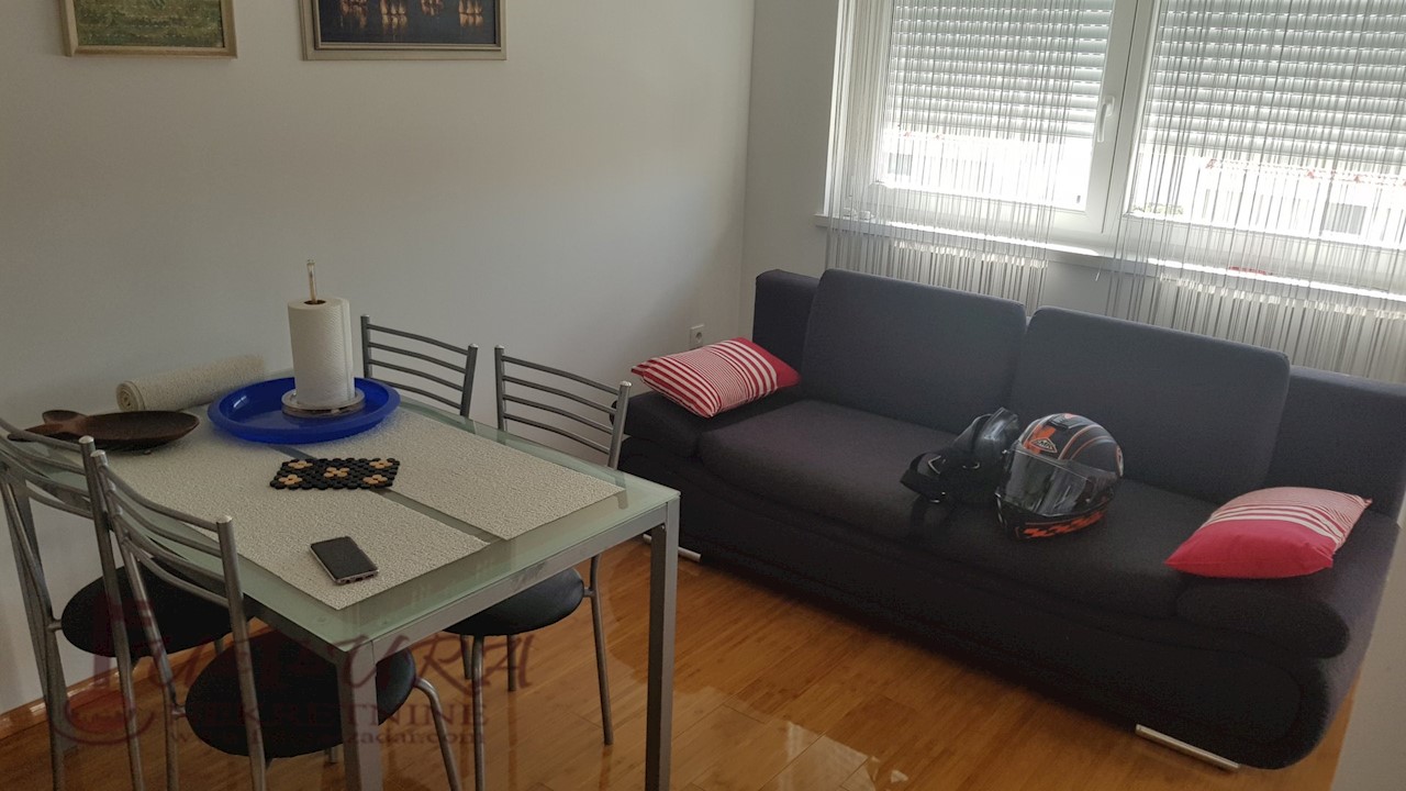 Apartmán Na predaj - LIČKO-SENJSKA  NOVALJA 