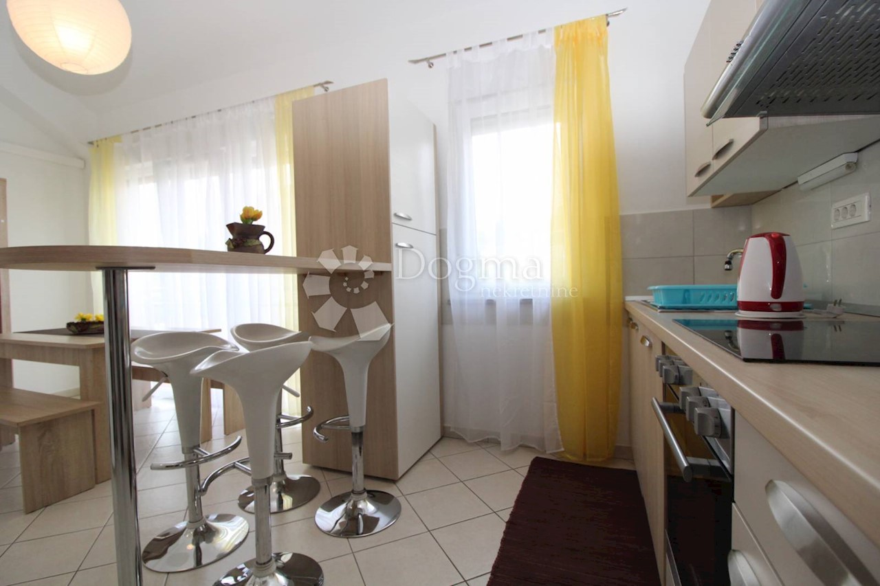 Flat For rent - PRIMORSKO-GORANSKA  RIJEKA 