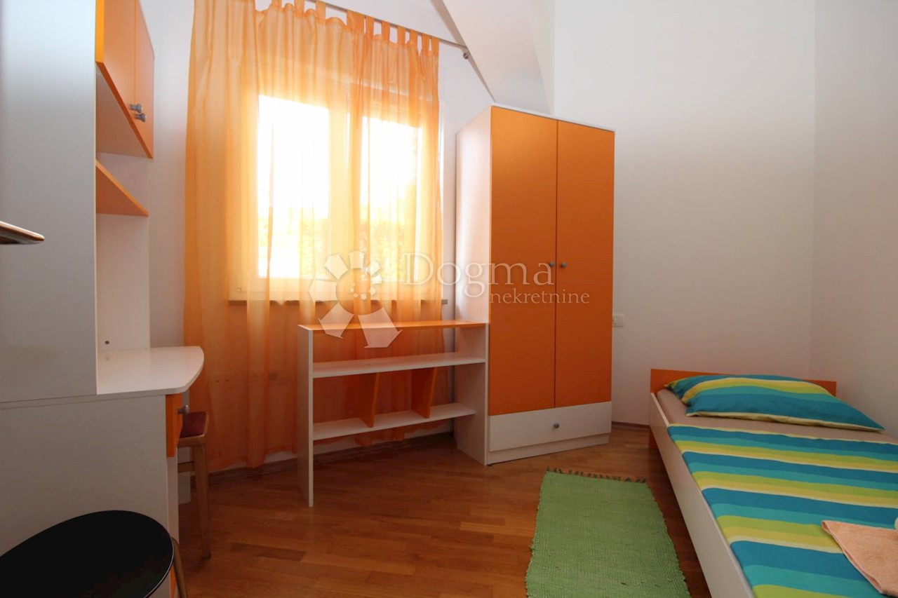 Flat For rent - PRIMORSKO-GORANSKA  RIJEKA 