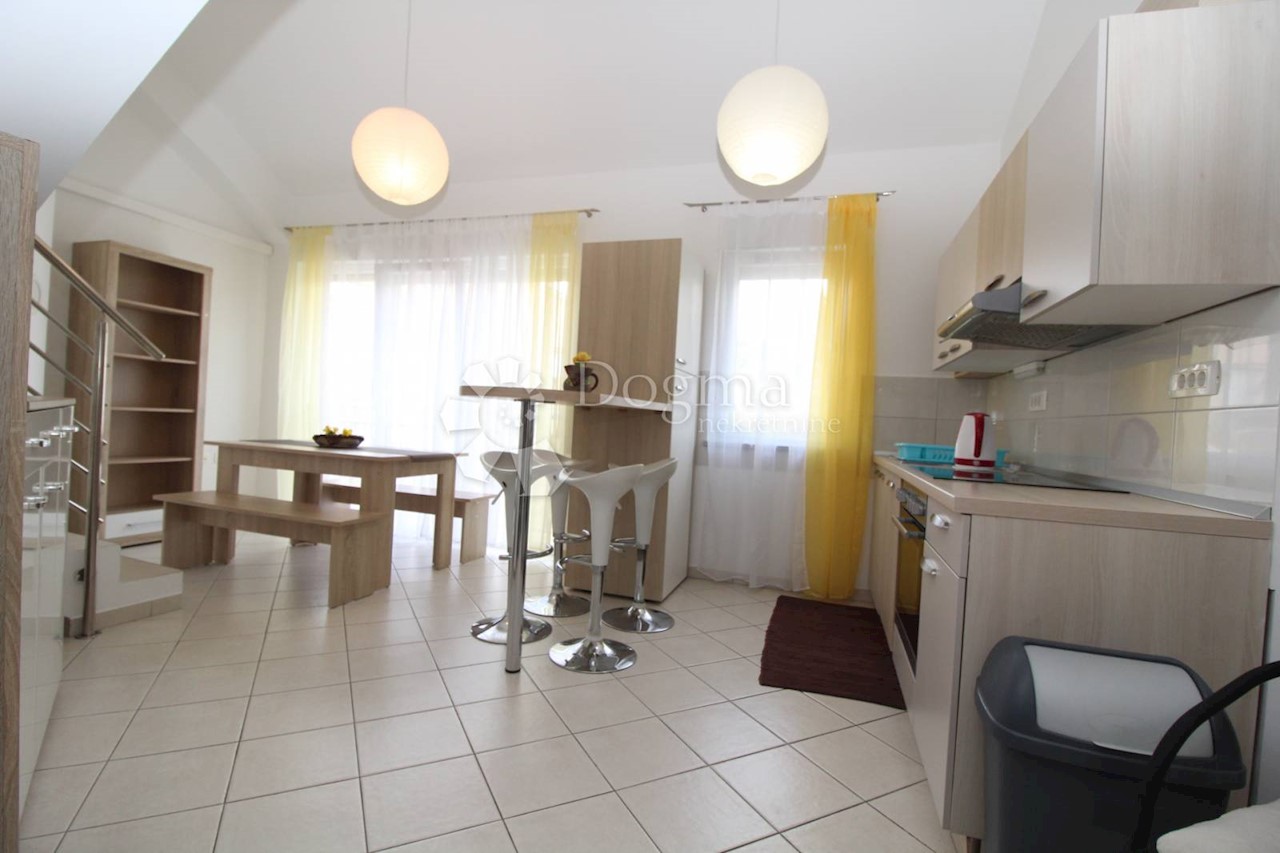 Flat For rent - PRIMORSKO-GORANSKA  RIJEKA 