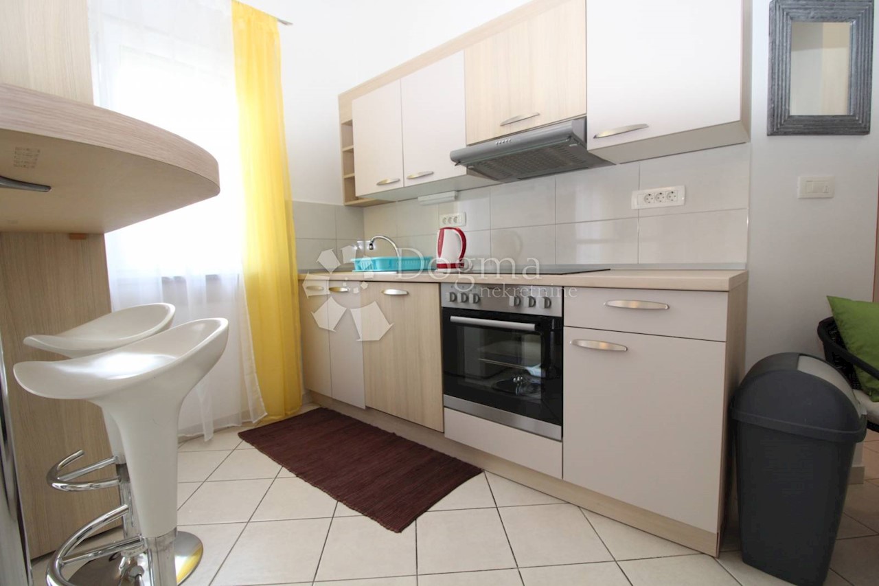 Flat For rent - PRIMORSKO-GORANSKA  RIJEKA 