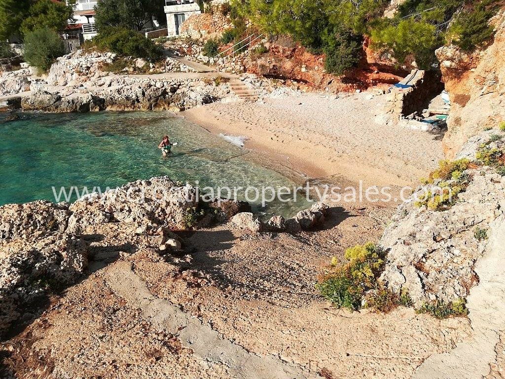 Land For sale - SPLITSKO-DALMATINSKA  HVAR 