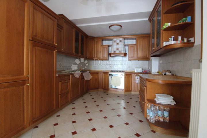 Dom Na predaj - Primorsko-goranska Crikvenica - foto 5/11