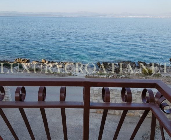 House For sale - Splitsko-dalmatinska šolta - foto 2/19
