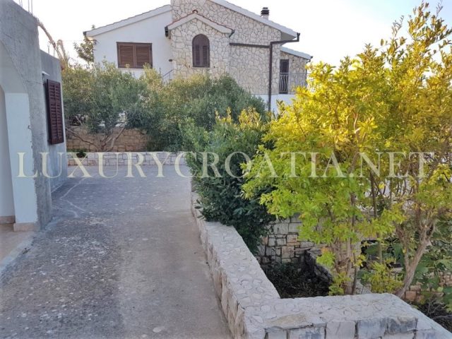 House For sale - Splitsko-dalmatinska šolta - foto 4/19