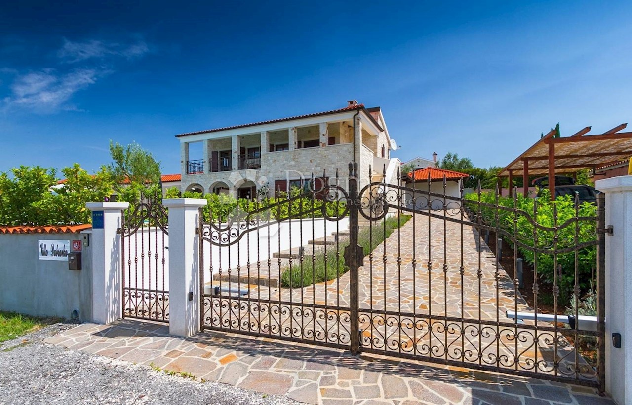 House For sale - ISTARSKA  TINJAN 