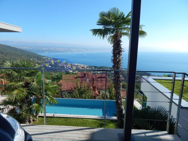 Casa in vendita 450 m² – Opatija