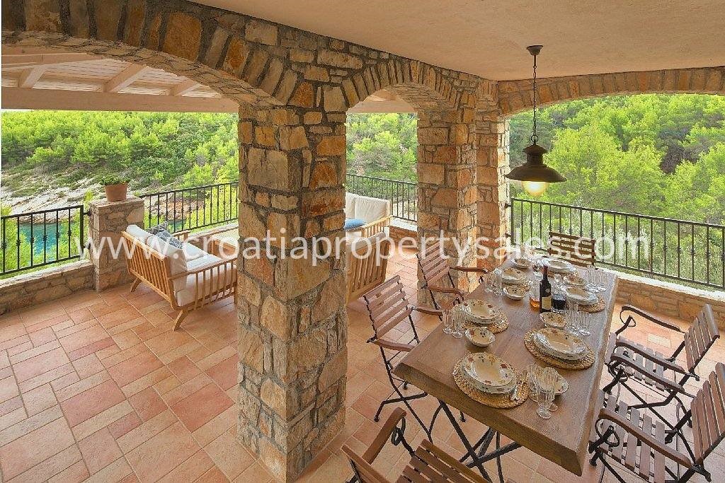 House For sale - SPLITSKO-DALMATINSKA  HVAR 