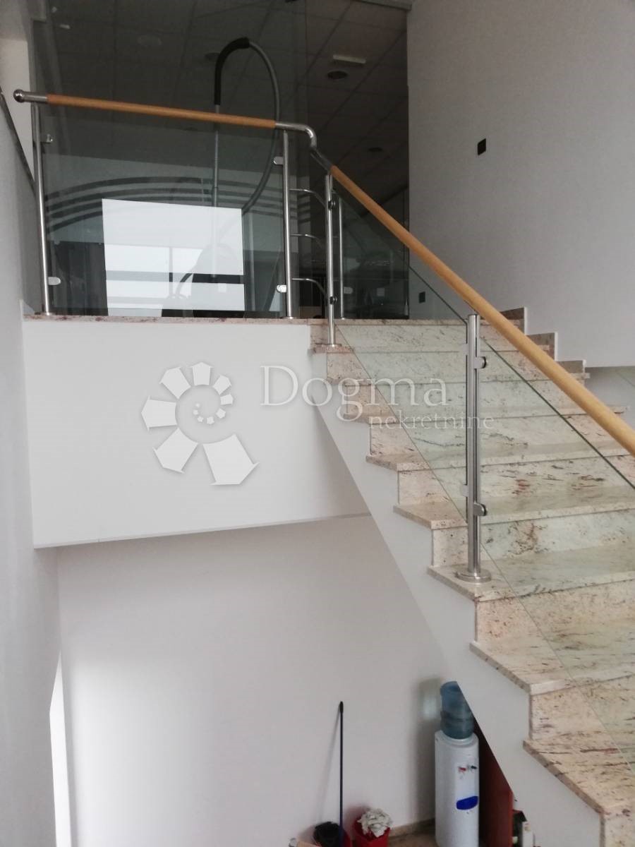 Business premises For rent - PRIMORSKO-GORANSKA  KRK 