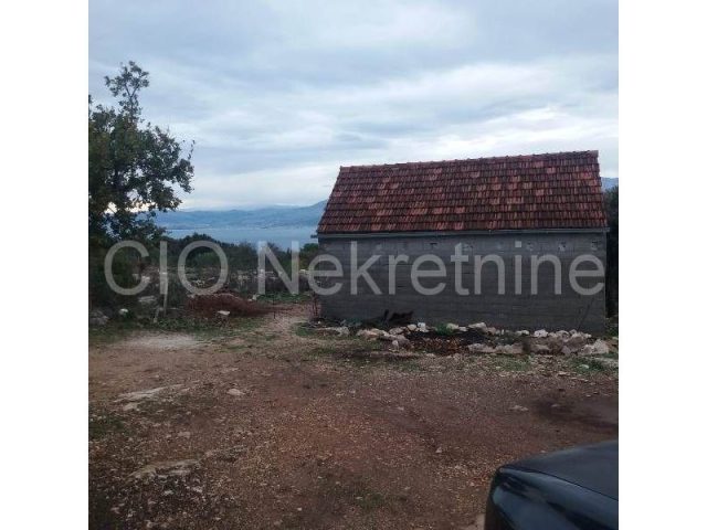 Parcela na predaj 10630 m² – Supetar