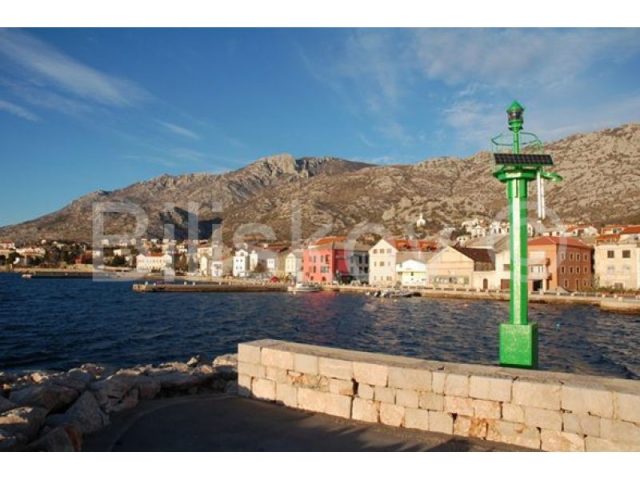 Business premises for sale 378 m² – Karlobag