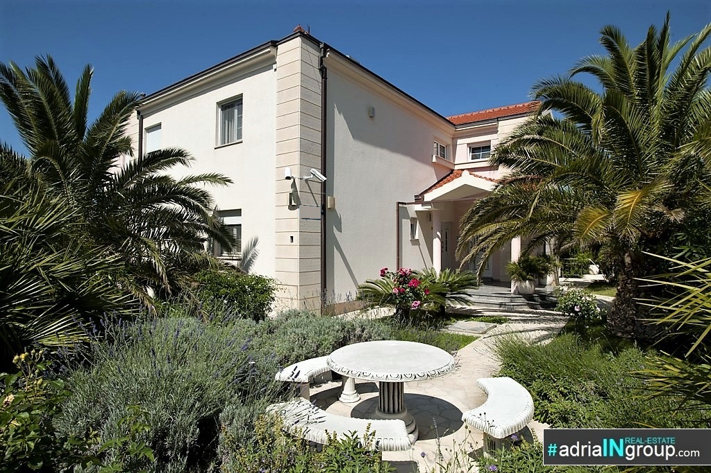 Maison À vendre - SPLITSKO-DALMATINSKA  OMIŠ 