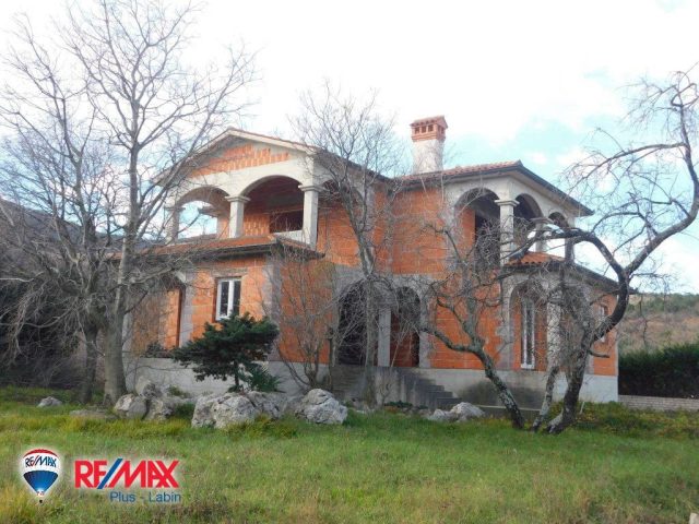 Casa in vendita 515 m² – Labin