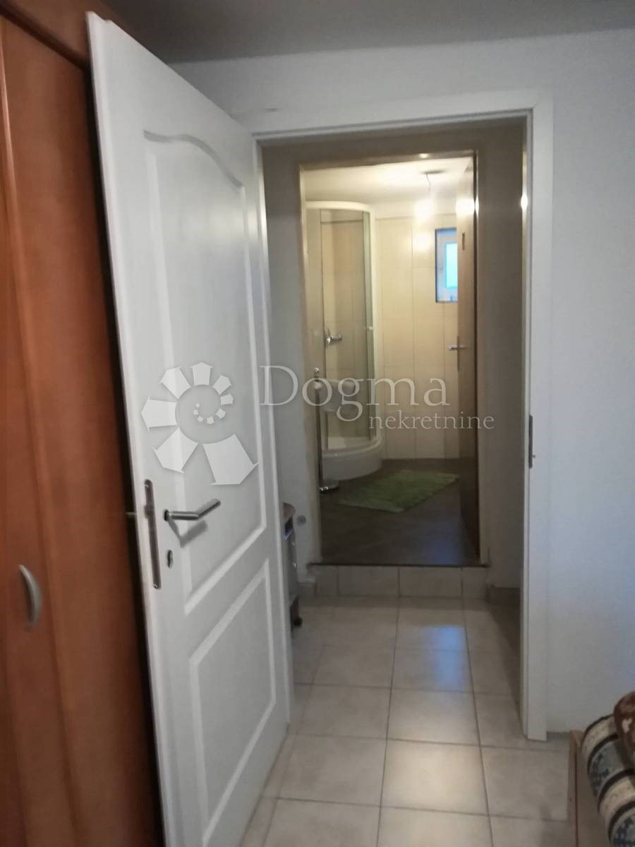 Flat For rent - PRIMORSKO-GORANSKA  KLANA 