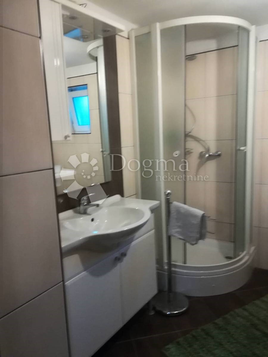 Flat For rent - PRIMORSKO-GORANSKA  KLANA 